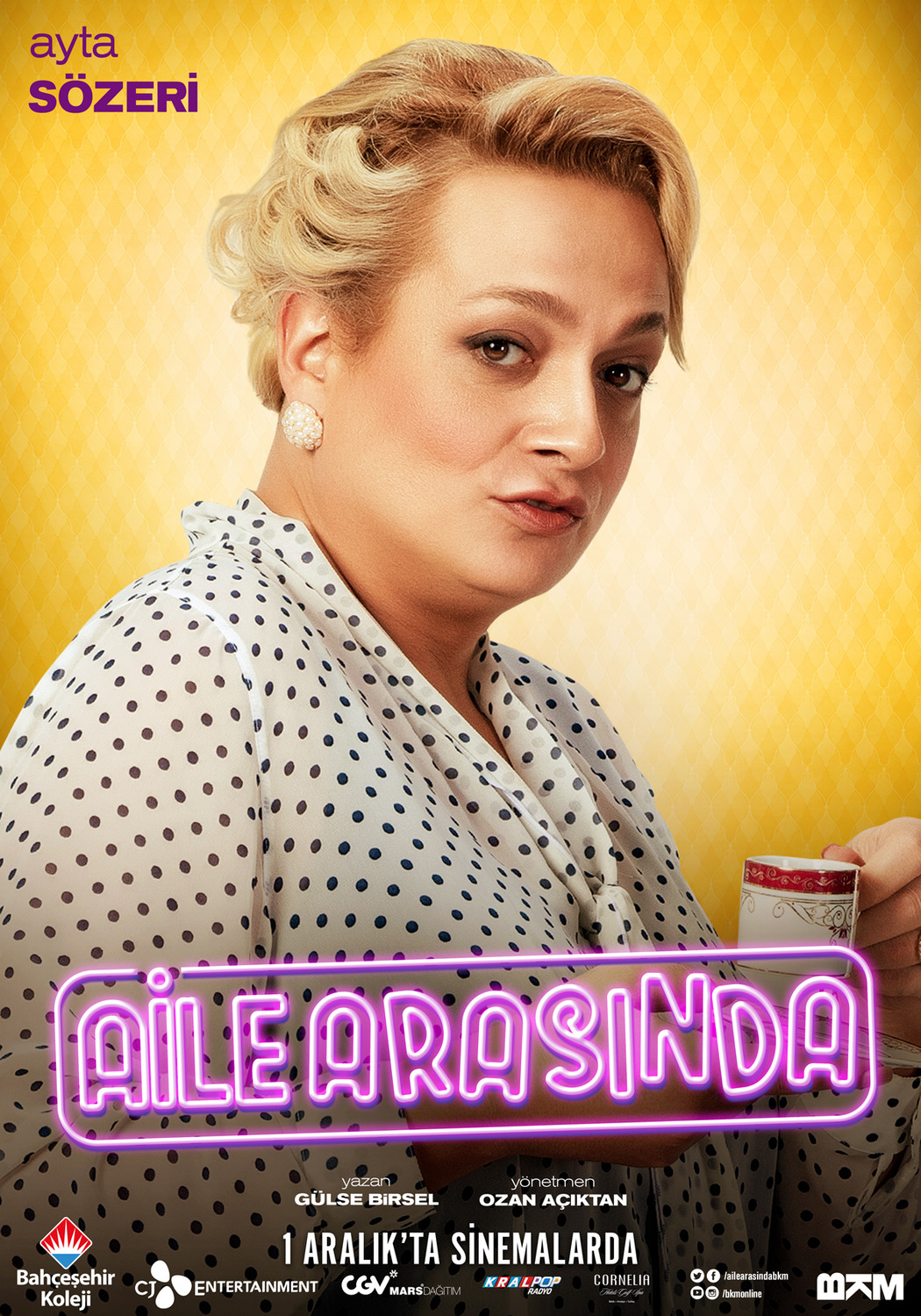 Extra Large Movie Poster Image for Aile Arasinda (#3 of 13)