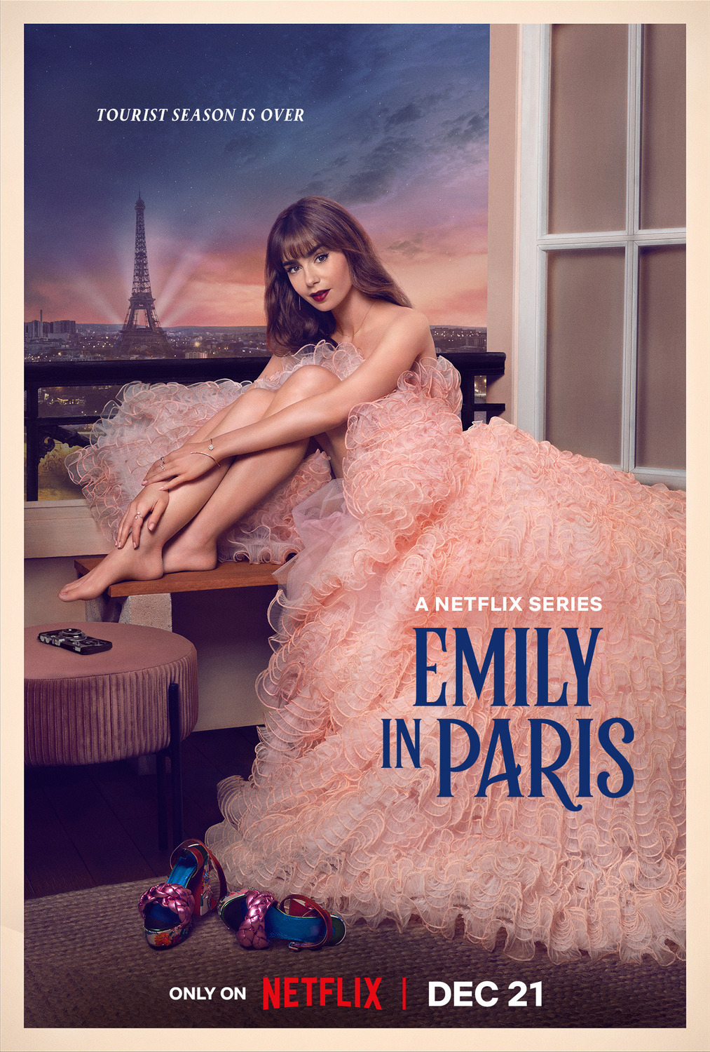 Extra Large TV Poster Image for Emily in Paris (#18 of 31)